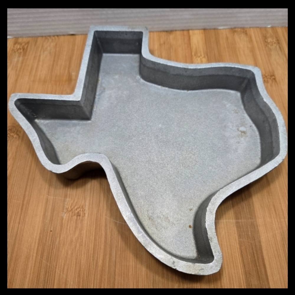 State of Texas Cast Iron Pan Shape The Pan Handler Company Texas Metal Casting